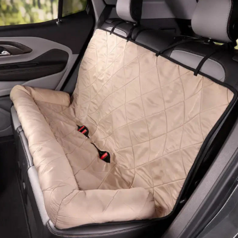 Husă de Protecție Auto pentru Câini – Siguranță și Curățenie Asigurate 