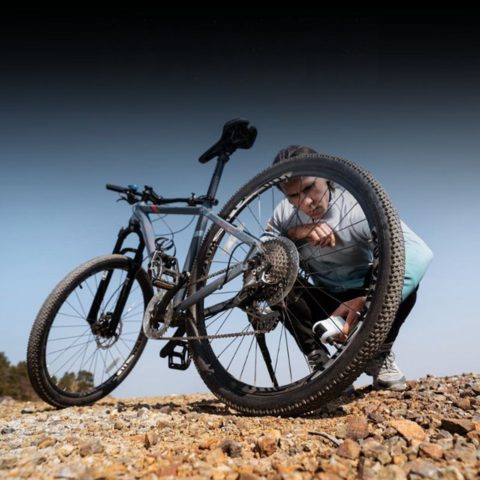 Portabler Elektrischer Fahrradkompressor — Leistungsstark & Kompakt 